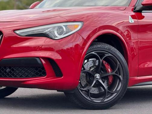 2018 Alfa Romeo Stelvio Ti Sport
