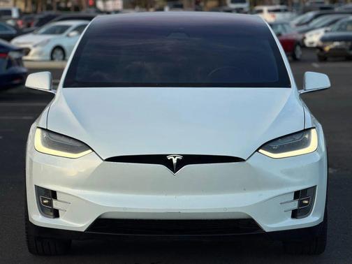 2018 Tesla Model X 75D