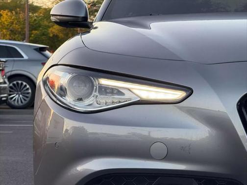 2017 Alfa Romeo Giulia Ti