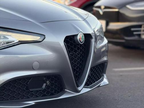 2017 Alfa Romeo Giulia Ti