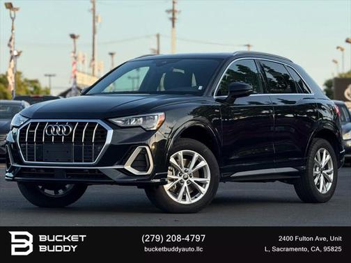 2022 Audi Q3 45 S line Premium