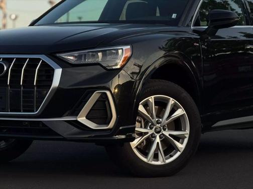 2022 Audi Q3 45 S line Premium
