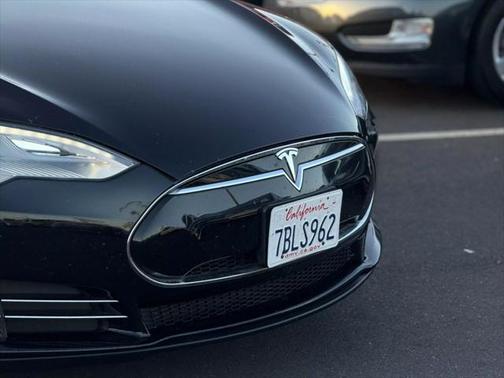 2013 Tesla Model S Performance