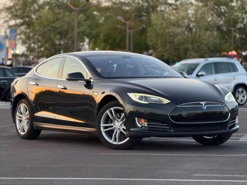 2013 Tesla Model S Sedan 4D