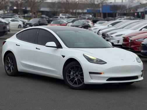 2023 Tesla Model 3 Standard Range