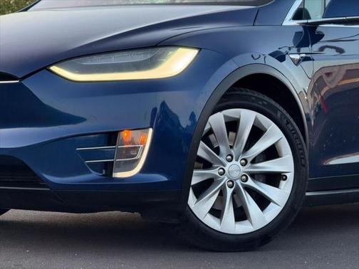 2018 Tesla Model X 75D