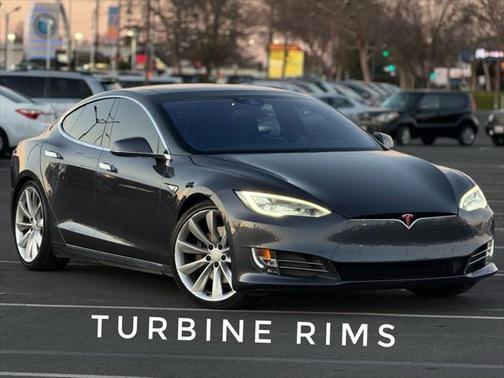 2016 Tesla Model S 90D