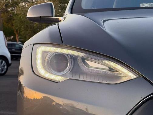 2012 Tesla Model S Performance