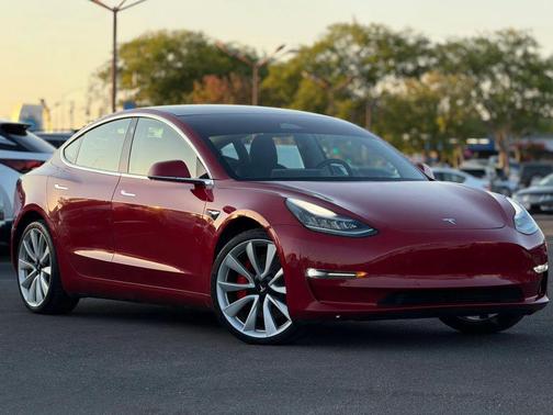 2018 Tesla Model 3 Performance