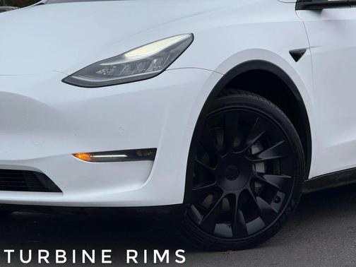 2021 Tesla Model Y Long Range Dual Motor All-Wheel Drive