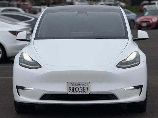 2021 Tesla Model Y Long Range Dual Motor All-Wheel Drive