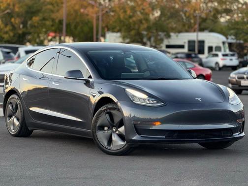 2019 Tesla Model 3 Standard Range Plus