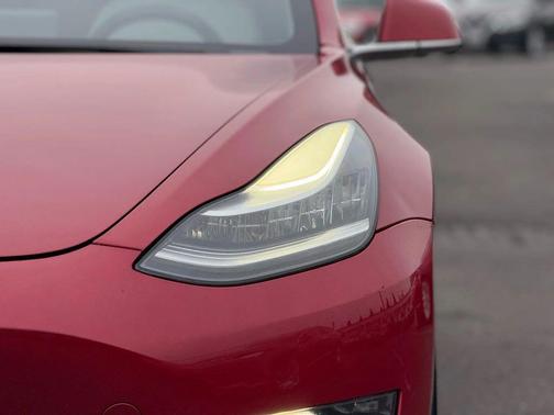 2019 Tesla Model 3 Standard Range