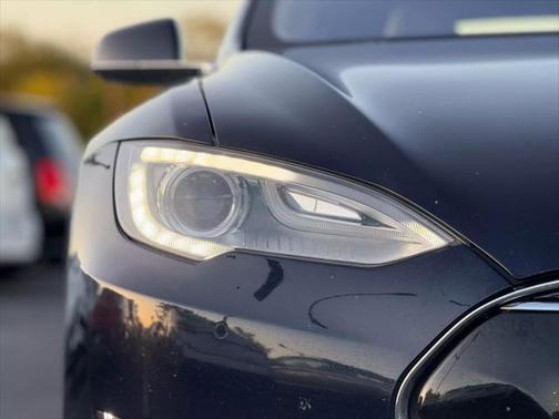 2013 Tesla Model S Performance