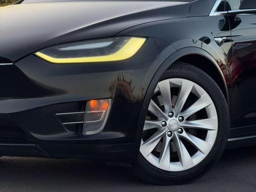 2017 Tesla Model X 75D