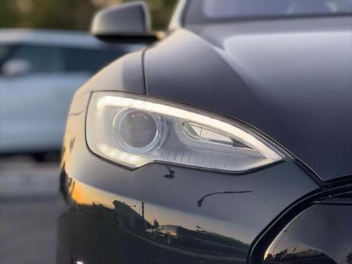 2013 Tesla Model S Performance