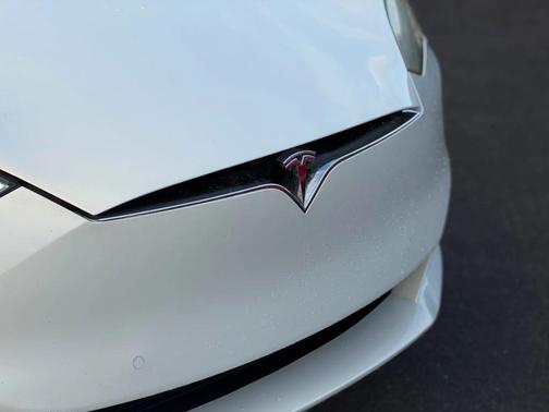 2017 Tesla Model S 90D