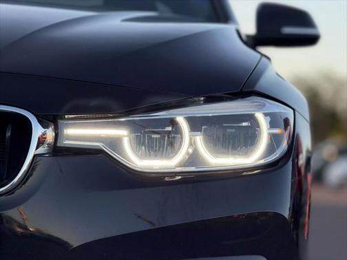 2018 BMW 330 330i Sedan 4D
