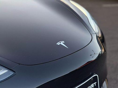 2018 Tesla Model 3 Mid Range