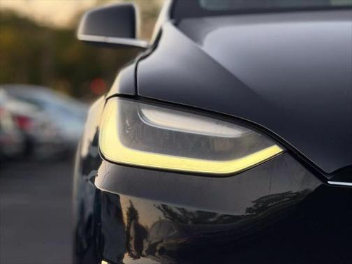 2016 Tesla Model X 75D
