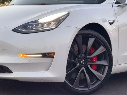 2020 Tesla Model 3 Performance