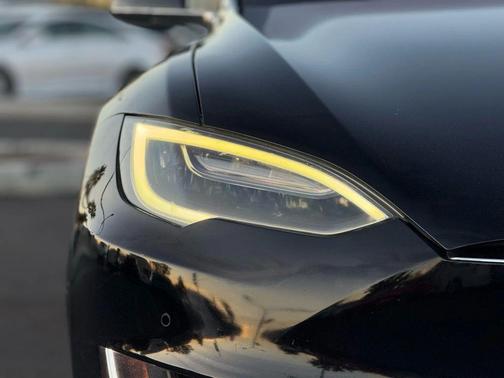 2017 Tesla Model S 75