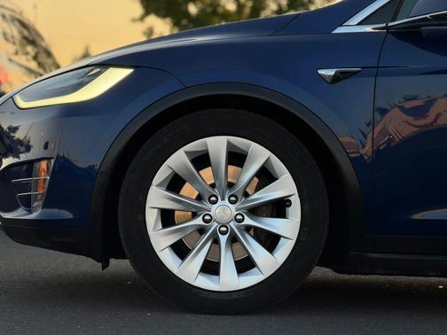 2018 Tesla Model X 75D