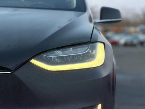 2016 Tesla Model X 75D