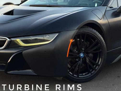 2017 BMW i8 Coupe 2D