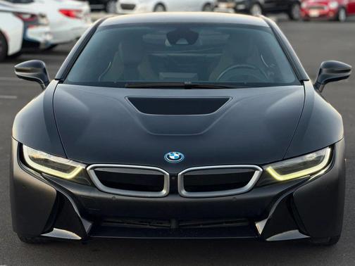 2017 BMW i8 Coupe 2D