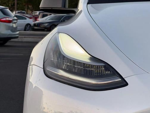 2020 Tesla Model Y Performance Sport Utility 4D