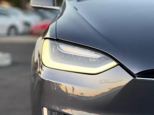2016 Tesla Model X 90D Sport Utility 4D