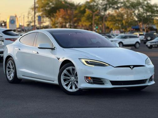 2016 Tesla Model S 75D