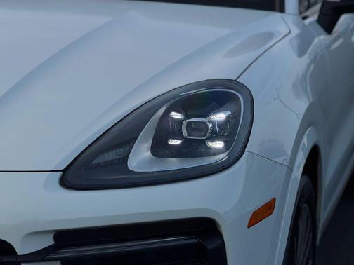 2020 Porsche Cayenne Cayenne