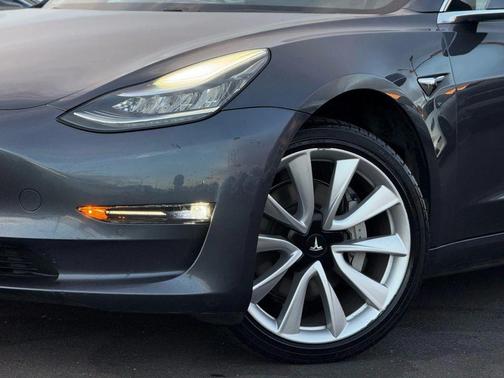 2019 Tesla Model 3 Standard Range