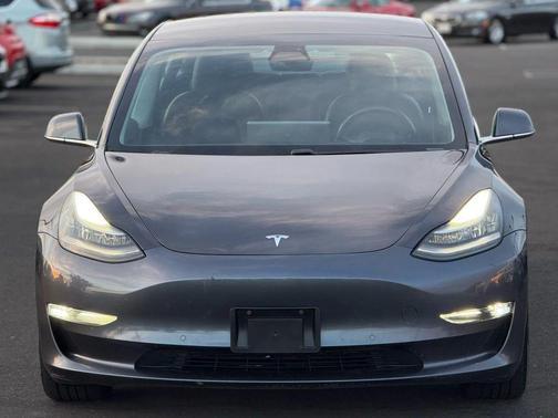 2019 Tesla Model 3 Standard Range