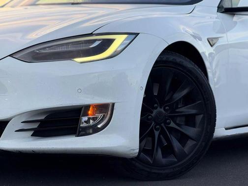 2016 Tesla Model S 75D