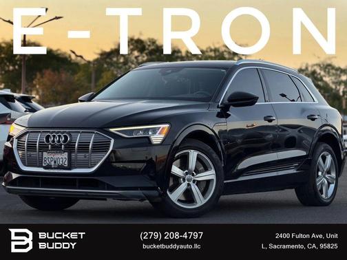 Mythos Black Metallic 2019 Audi e-tron Premium Plus