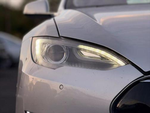 2012 Tesla Model S Performance