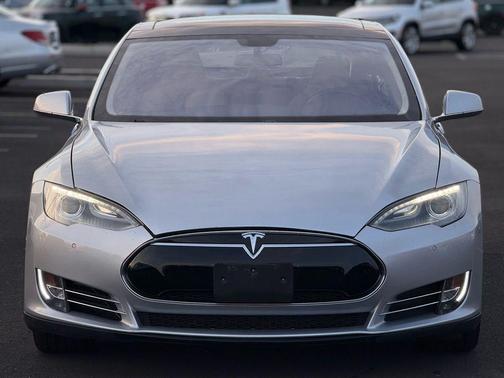2012 Tesla Model S Performance