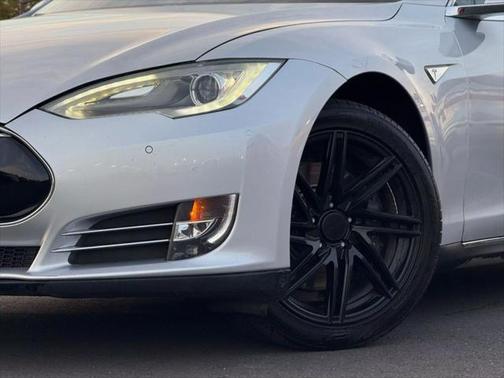 2012 Tesla Model S Performance
