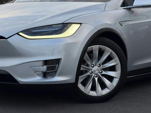 2016 Tesla Model X 90D