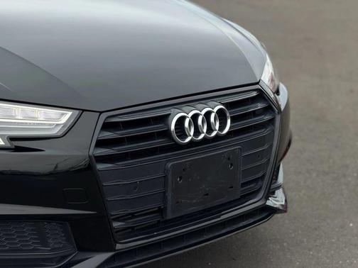 2019 Audi A4 40 Titanium Premium