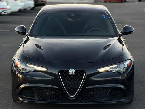 2018 Alfa Romeo Giulia Quadrifoglio