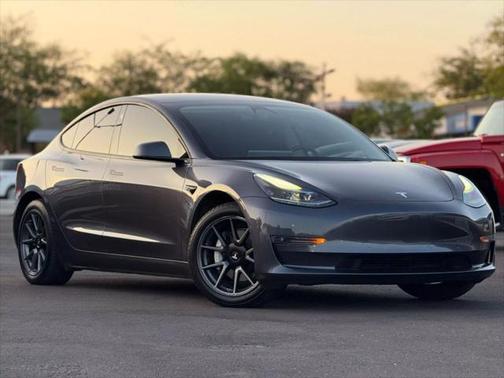 2022 Tesla Model 3 Standard Range