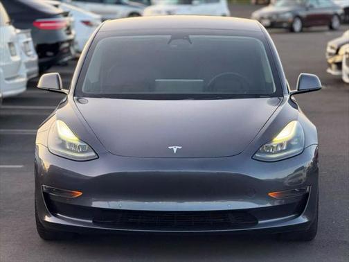 2022 Tesla Model 3 Standard Range