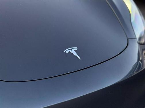 2022 Tesla Model 3 Standard Range