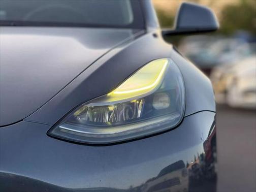 2022 Tesla Model 3 Standard Range