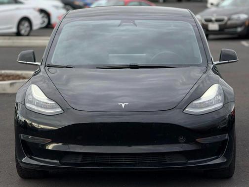 2020 Tesla Model 3 Standard Range Plus
