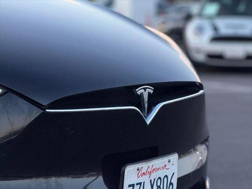 2017 Tesla Model X 75D
